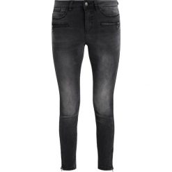 Vero Moda SLIM ANKLE ZIP Jeans Skinny Fit black. Czarne jeansy damskie marki Vero Moda, z bawełny. W wyprzedaży za 183,20 zł.