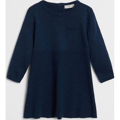 Mango Kids - Sukienka dziecięca Malena 80-104 cm. Szare sukienki dziewczęce Mango Kids, bez wzorów, z bawełny, z długim rękawem, długie, mini, rozkloszowane. Za 79,99 zł.