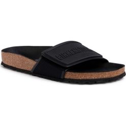 Klapki BIRKENSTOCK - Tema 1013682 Black. Czarne klapki damskie Birkenstock, bez wzorów, ze skóry ekologicznej, bez obcasa. Za 349,00 zł.
