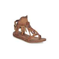 Sandały Airstep / A.S.98 RAMOS. Pomarańczowe sandały damskie marki Airstep / A.S.98, bez wzorów, bez obcasa, bez zapięcia. Za 639,00 zł.