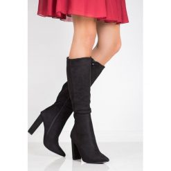 SEKSOWNE ZAMSZOWE KOZAKI. Kozaki damskie SEASTAR, z zamszu, bez obcasa, bez zapięcia. Za 158,90 zł.