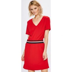 Haily's - Sukienka Tory. Czerwone sukienki mini Haily's, na co dzień, l, z elastanu, casualowe, z okrągłym kołnierzem, z krótkim rękawem. Za 89,90 zł.