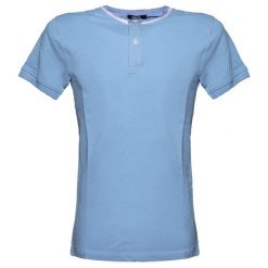 T-shirt w kolorze jasnoniebieskim. Niebieskie t-shirty męskie Pepe Jeans, Mexx, Pierre Cardin, s, bez wzorów, z bawełny, z okrągłym kołnierzem. W wyprzedaży za 109,95 zł.