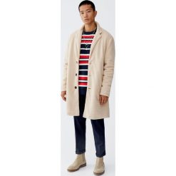 Sweter w kolorowe paski. Czerwone swetry klasyczne męskie Pull&Bear, m, w kolorowe wzory. Za 109,00 zł.