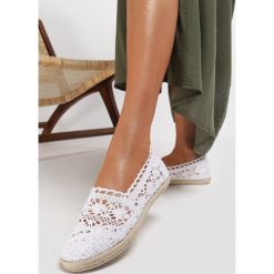 Białe Espadryle Gratifyinglys. Białe espadryle damskie Renee, bez wzorów, bez obcasa. Za 59,99 zł.