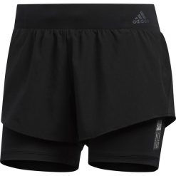 Spodenki do biegania damskie ADIDAS ADAPT SHORT W BLACK / DW7822. Czarne spodenki sportowe damskie Adidas, bez wzorów, do biegania. Za 179,99 zł.
