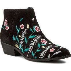 Botki GUESS - Joanah FLJOA1 SUE09 BLACK. Czarne botki damskie na obcasie marki Guess, ze skóry. W wyprzedaży za 399,00 zł.