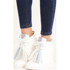 Białe Sneakersy Honeymoon. Białe bez kategorii marki Born2be, z satyny. Za 44,99 zł.
