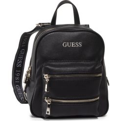 Plecak GUESS - Caley (VG) HWVG76 74320 BLA. Czarne plecaki damskie Guess, z aplikacjami, ze skóry ekologicznej. W wyprzedaży za 419,00 zł.