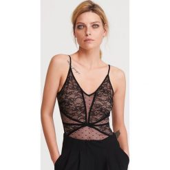 Bieliźniany top - Czarny. Czarne topy damskie Reserved, s, bez wzorów, bez kołnierzyka. Za 79,99 zł.
