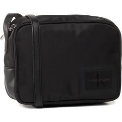 Torebka CALVIN KLEIN JEANS - Ckj Sleek Nylon Camera Bag K60K606597 BDS. Czarne listonoszki damskie Calvin Klein Jeans, bez wzorów, z jeansu, bez dodatków. W wyprzedaży za 199,00 zł.