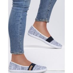 Granatowe Tenisówki Excitant. Niebieskie trampki dziewczęce Renee, bez wzorów, bez zapięcia. Za 49,99 zł.