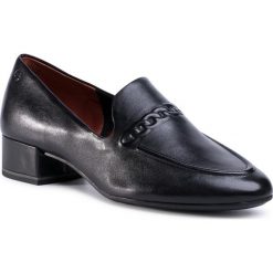 Półbuty TAMARIS - 1-24307-34 Black 001. Czarne półbuty damskie Tamaris, bez wzorów, ze skóry ekologicznej, eleganckie, bez obcasa, na obcasie, bez zapięcia. W wyprzedaży za 189,00 zł.