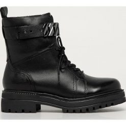 Tamaris - Workery. Czarne workery damskie Tamaris, z gumy, z okrągłym noskiem, bez obcasa, na obcasie, na zamek. Za 469,90 zł.