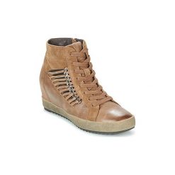 Buty Mam'Zelle LUCE. Pomarańczowe trampki i tenisówki damskie Mam'Zelle, bez wzorów, bez zapięcia. Za 294,50 zł.