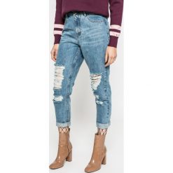 Only - Jeansy Kelly. Niebieskie boyfriendy damskie marki ONLY. W wyprzedaży za 89,90 zł.