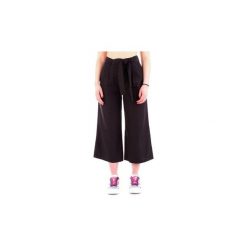 Spodnie z lejącego materiału Calvin Klein Jeans J20J211349. Czarne spodnie damskie Calvin Klein Jeans, z jeansu. Za 496,65 zł.