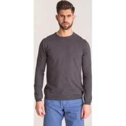 Szary sweter Joop Collection Lenz - Szary. Szare swetry męskie Joop! Collection, xl, z aplikacjami, z bawełny, z okrągłym kołnierzem, bez kaptura. Za 199,60 zł.
