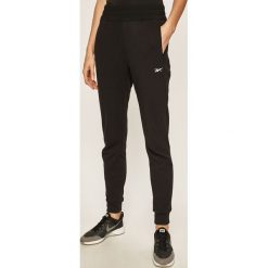 Reebok - Spodnie. Czarne spodnie damskie Reebok, s, z elastanu. Za 249,90 zł.