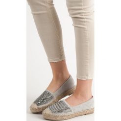 Espadryle z cyrkoniami vices. Espadryle damskie vices, bez wzorów, bez obcasa. W wyprzedaży za 99,90 zł.