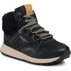 Sneakersy PEPE JEANS - Dean City PLS31083 Black 999. Czarne półbuty damskie Pepe Jeans, bez wzorów, z jeansu, bez obcasa, na płaskiej podeszwie, bez zapięcia. Za 389,00 zł.