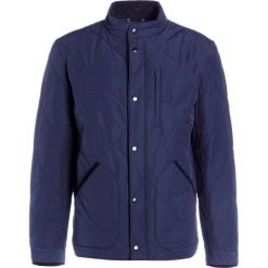 J.CREW SUSSEX Kurtka przejściowa obsidian. Czarne kurtki męskie marki J.CREW, m, bez wzorów, z bawełny, bez kaptura. W wyprzedaży za 557,40 zł.