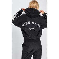 Miss Sixty - Bluza. Czarne bluzy damskie marki Miss Sixty, s, z nadrukiem, z bawełny, bez rękawów, z kapturem. Za 549,90 zł.