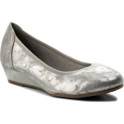 Półbuty JANA - 8-22203-20 Grey/Silver 212. Szare półbuty damskie Jana, na co dzień, bez wzorów, ze skóry, bez obcasa, na obcasie, bez zapięcia. W wyprzedaży za 159,00 zł.