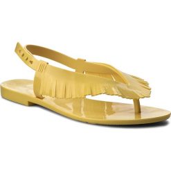 Sandały MELISSA - Harmonic Sandal+Sali 31910 Neon Yellow 01661. Żółte klapki damskie Melissa, bez wzorów, z tworzywa sztucznego, bez obcasa, na obcasie. W wyprzedaży za 199,00 zł.