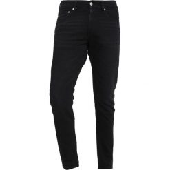 Calvin Klein Jeans 026 SLIM Jeansy Slim Fit copenhagen black. Czarne jeansy męskie marki Calvin Klein Jeans, z elastanu. Za 419,00 zł.