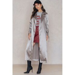 Boohoo Płaszcz z marszczeniami przy rękawach - Grey. Czarne płaszcze damskie marki Boohoo, l, z poliesteru. W wyprzedaży za 42,59 zł.