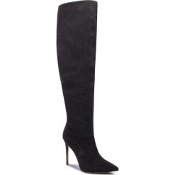 Muszkieterki GUESS - FLAA24 ESU11 BLACK. Czarne kozaki damskie marki Guess, ze skóry ekologicznej, przed kolano, na wysokim obcasie, na obcasie, bez zapięcia. W wyprzedaży za 479,00 zł.
