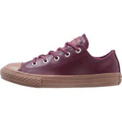 Converse CHUCK TAYLOR ALL STAR OX DARK SANGRIA/TERRA RED YOUTH Tenisówki i Trampki dark sangria/terra red. Szare trampki chłopięce marki Converse, z materiału, na sznurówki. W wyprzedaży za 167,20 zł.