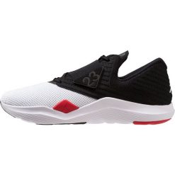 Jordan RELENTLESS Obuwie do koszykówki white/black/university red. Białe buty sportowe męskie marki Jordan, z tworzywa sztucznego. Za 419,00 zł.