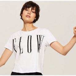 T-shirt z napisem - Biały. Białe t-shirty damskie House, l, z napisami. Za 35,99 zł.