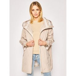 Parka Geox Pisa W0220J T2452 F5205. Brązowe kurtki damskie Geox, bez wzorów, z poliesteru, bez kaptura. W wyprzedaży za 929,00 zł.