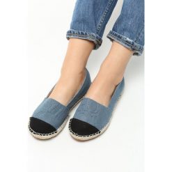Niebieskie Espadryle Passagio. Niebieskie espadryle damskie marki vices, bez wzorów, bez obcasa, na płaskiej podeszwie. Za 39,99 zł.