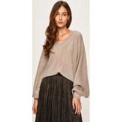 Answear - Sweter. Pomarańczowe swetry damskie ANSWEAR, s, bez wzorów, z dzianiny, bez rękawów, bez kaptura. W wyprzedaży za 49,90 zł.