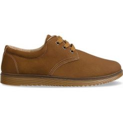Brązowe Klasyczne Półbuty Trzewiki 1307 Camel. Pomarańczowe półbuty męskie ButyModne, na co dzień, bez wzorów, ze skóry, klasyczne, bez zapięcia. Za 69,00 zł.