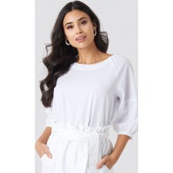 NA-KD Puff Sleeve Cotton Top - White. Białe topy damskie NA-KD, bez wzorów, z bawełny, z okrągłym kołnierzem. Za 181,95 zł.