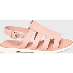 Melissa - Sandały. Różowe klapki damskie Melissa, bez wzorów, z gumy, bez obcasa, na szpilce. W wyprzedaży za 219,90 zł.