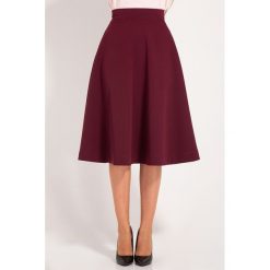 Spódnica w kolorze bordowym. Czerwone spódniczki damskie Bessa, Moonlight, bez wzorów, midi, rozkloszowane. W wyprzedaży za 149,95 zł.