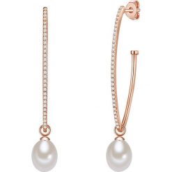 Pozłacane kolczyki-wkrętki z cyrkoniami i perłami. Żółte kolczyki damskie The Pacific Pearl Company, Nova Pearls Copenhagen & Co., z cyrkonią, srebrne. W wyprzedaży za 154,95 zł.