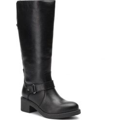 Kozaki LASOCKI SM-A225. Czarne kozaki damskie Lasocki, ze skóry, bez obcasa, bez zapięcia. Za 399,99 zł.