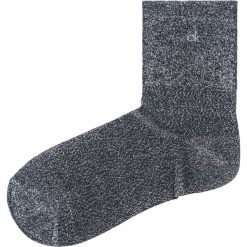Calvin Klein Skarpetki Czarny Srebrny. Szare skarpetki damskie Calvin Klein, bez wzorów, z elastanu. Za 52,95 zł.