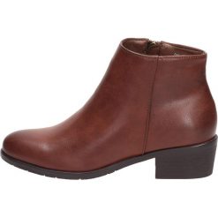 Sztyblety botki damskie FILIPPO DBT1047 BR. Pomarańczowe botki damskie FILIPPO, klasyczne, na wysokim obcasie. W wyprzedaży za 119,00 zł.