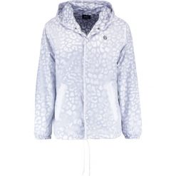 Kurtki męskie bomber: HUF CHEETARA Kurtka wiosenna white