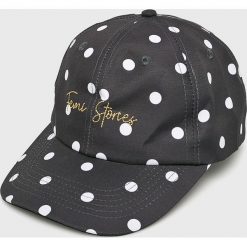 Femi Stories - Czapka Iko. Różowe czapki damskie marki Femi Stories, bez wzorów, z poliesteru. Za 119,90 zł.