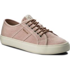 Tenisówki GANT - Zoe 16538452 Dusty Pink G58. Różowe półbuty damskie GANT, bez wzorów, z gumy, bez zapięcia. W wyprzedaży za 199,00 zł.