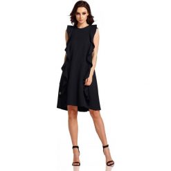 Czarna Elegancka Sukienka bez Rękawów z Falbankami. Czarne sukienki damskie Molly.pl, s, z aplikacjami, eleganckie, z okrągłym kołnierzem, bez rękawów, trapezowe. Za 169,90 zł.